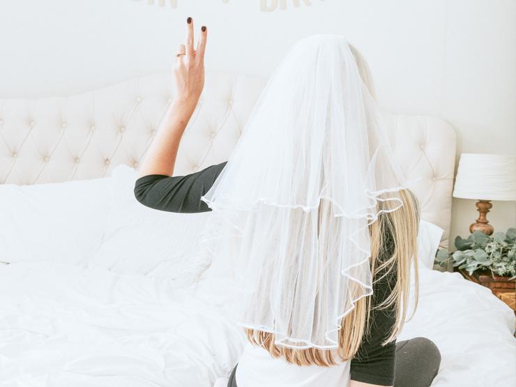 Voile de fête prénuptiale frangé et teint à la main